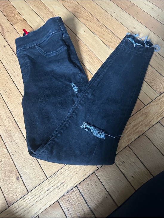 SPANX Denim - Spanx Women’s Distressed Denim Skinny Pant Black. Sz. Medium. Preowned